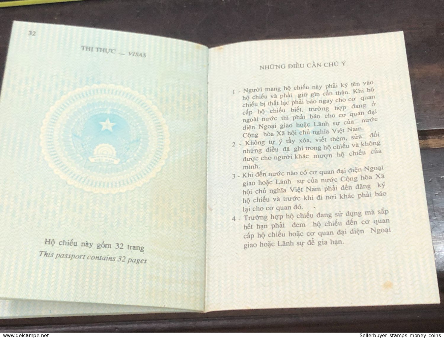 VIET NAM -OLD-ID PASSPORT-name-LE VAN THONG-2001-1pcs Book - Sammlungen