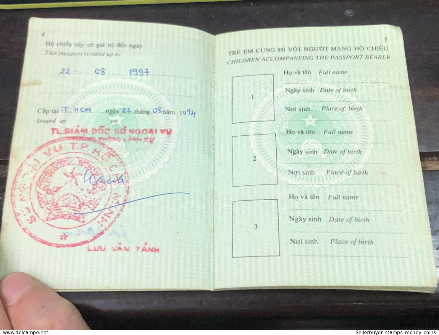 VIET NAM -OLD-ID PASSPORT-name-PHUNG DANG KHOA-1997-1pcs Book - Sammlungen