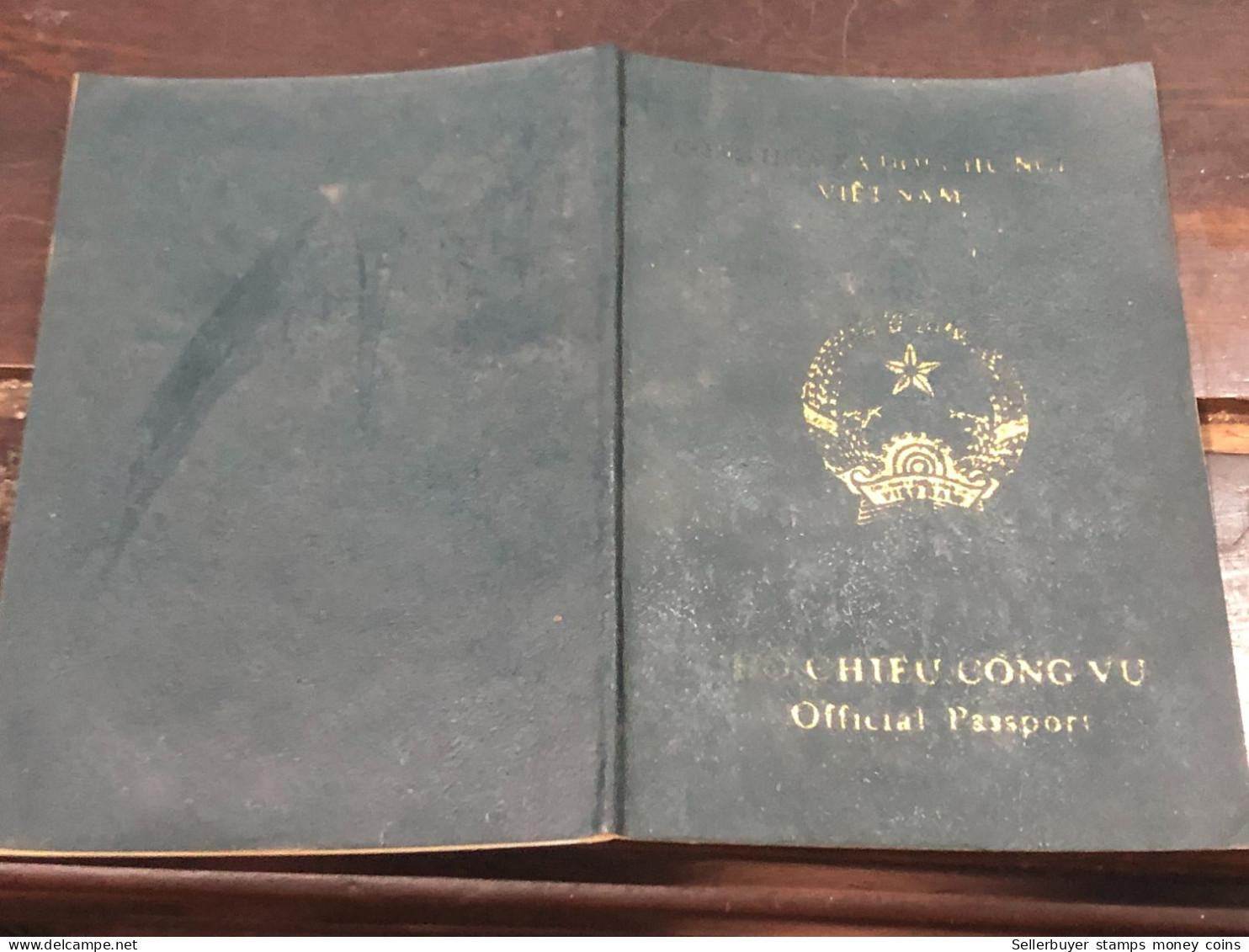 VIET NAM -OLD-ID PASSPORT-name-PHUNG DANG KHOA-1997-1pcs Book - Sammlungen