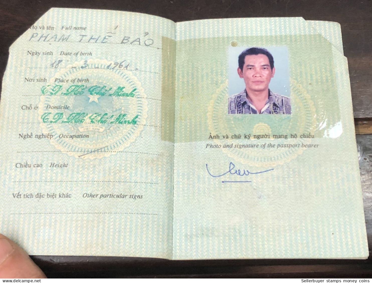 VIET NAM -OLD-ID PASSPORT-name-PHAM THE BAO-2001-1pcs Book - Collections