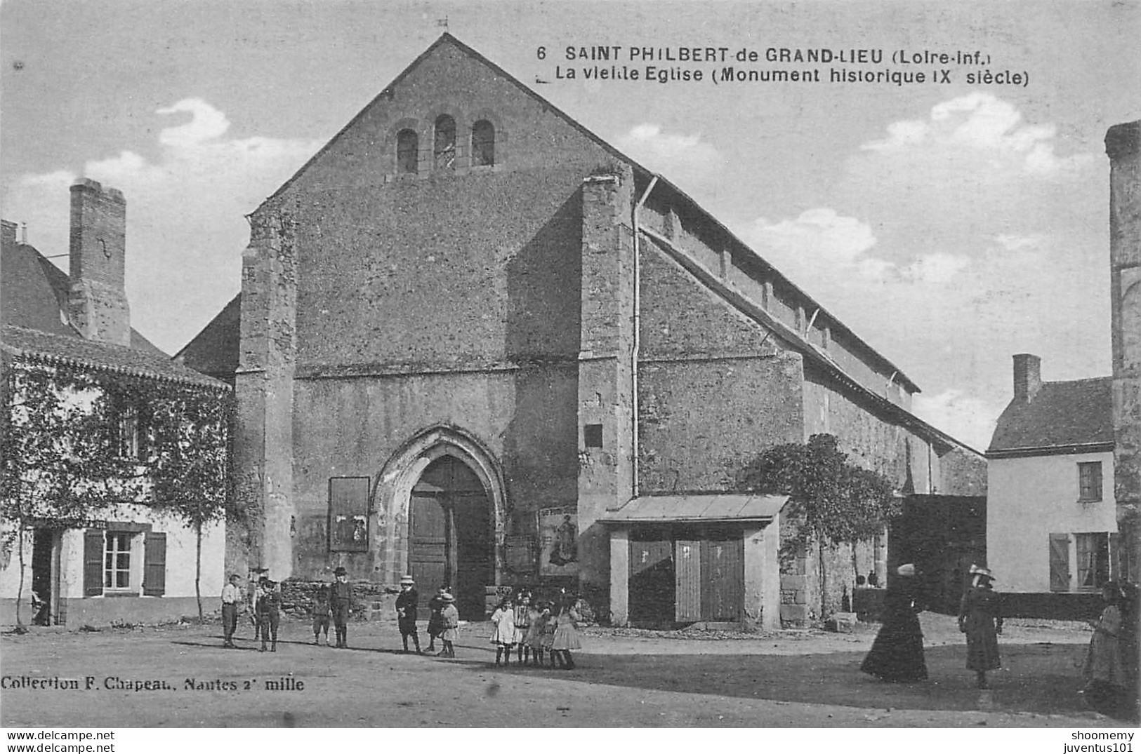 CPA Saint Philbert De Grand Lieu-La Vieille église    L1467 - Saint-Philbert-de-Grand-Lieu