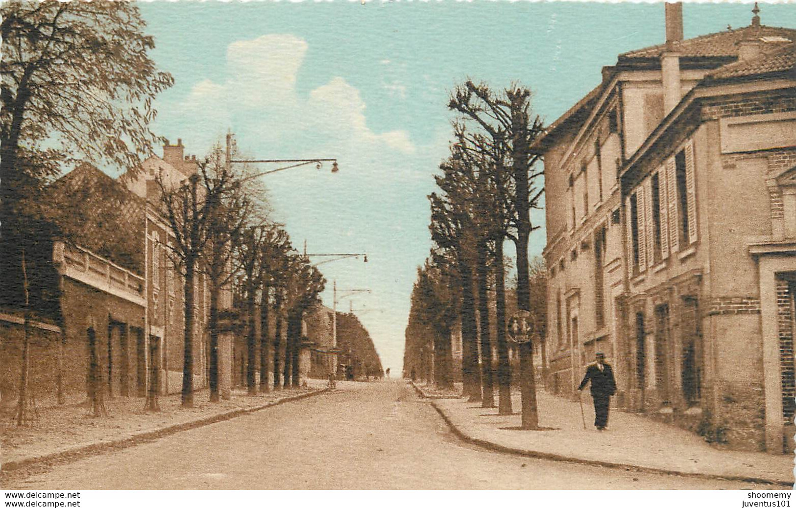 CPA Thiais-Avenue De La République    L1105 - Thiais