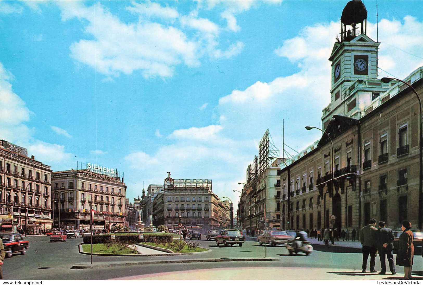 ESPAGNE - Madrid - Vue Sur La Porte "del Sol" - Vue Générale - Animé - Carte Postale - Madrid