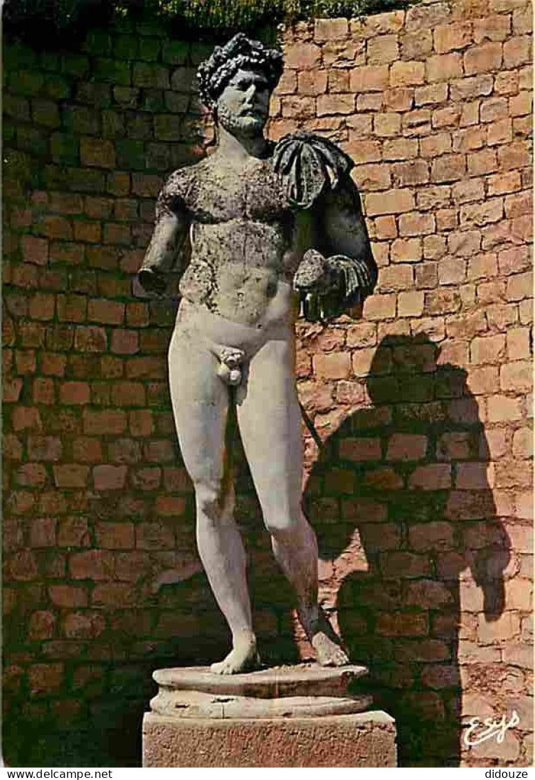 Art - Antiquités - Vaison La Romaine - Portique De Pompée - L'Empereur Hadrien - CPM - Voir Scans Recto-Verso - Antiquité