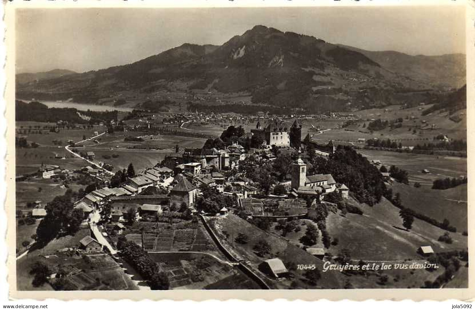 SUISSE - GRUYERES Et Le Lac Vus D'avion - Gruyères