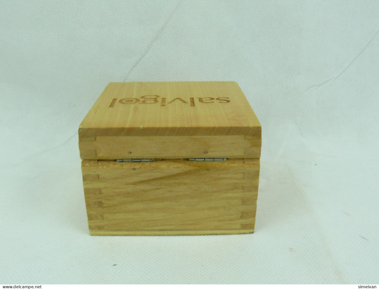 Interesting Wooden Trinket Box #2337 - Boxes