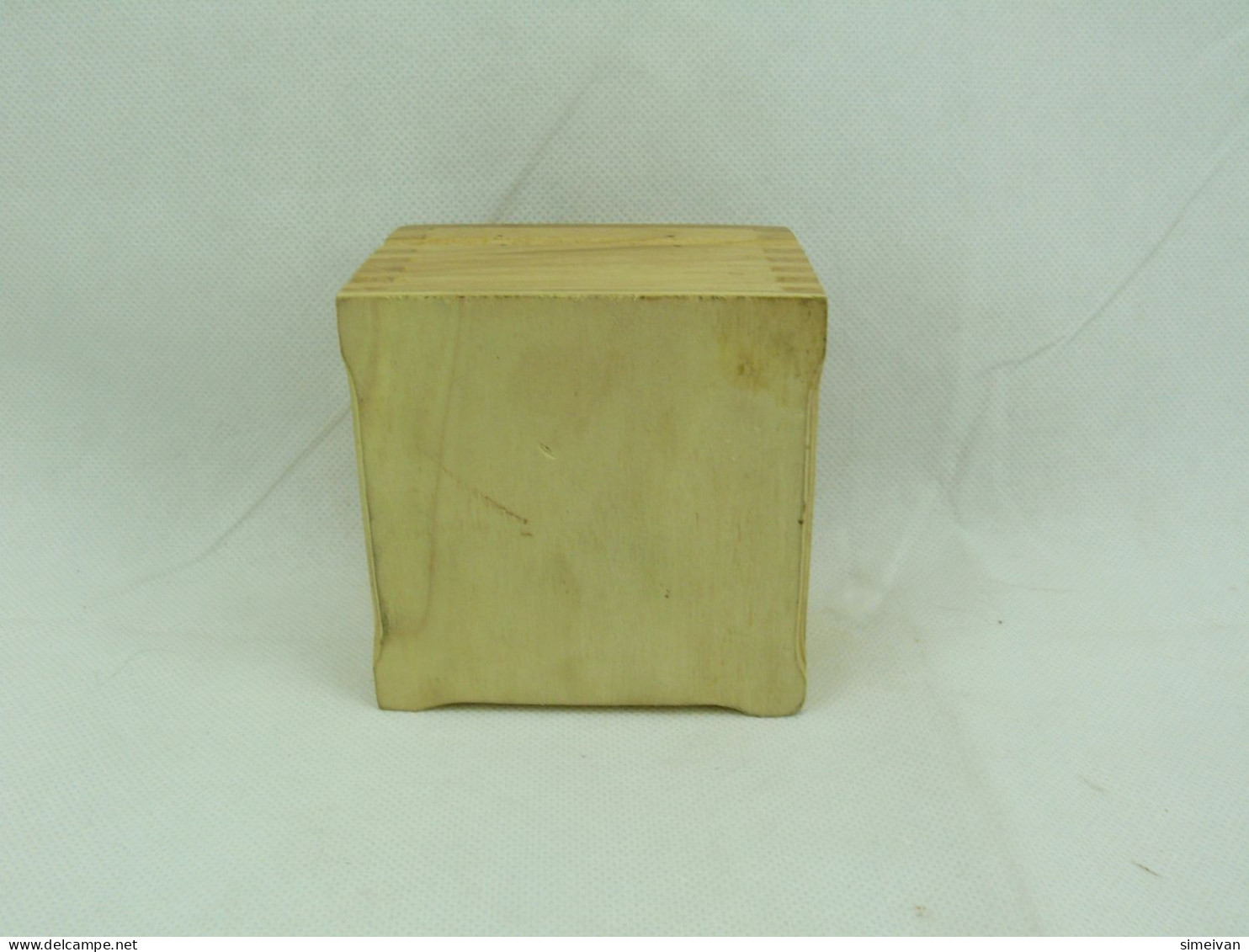 Interesting Wooden Trinket Box #2337 - Cajas/Cofres