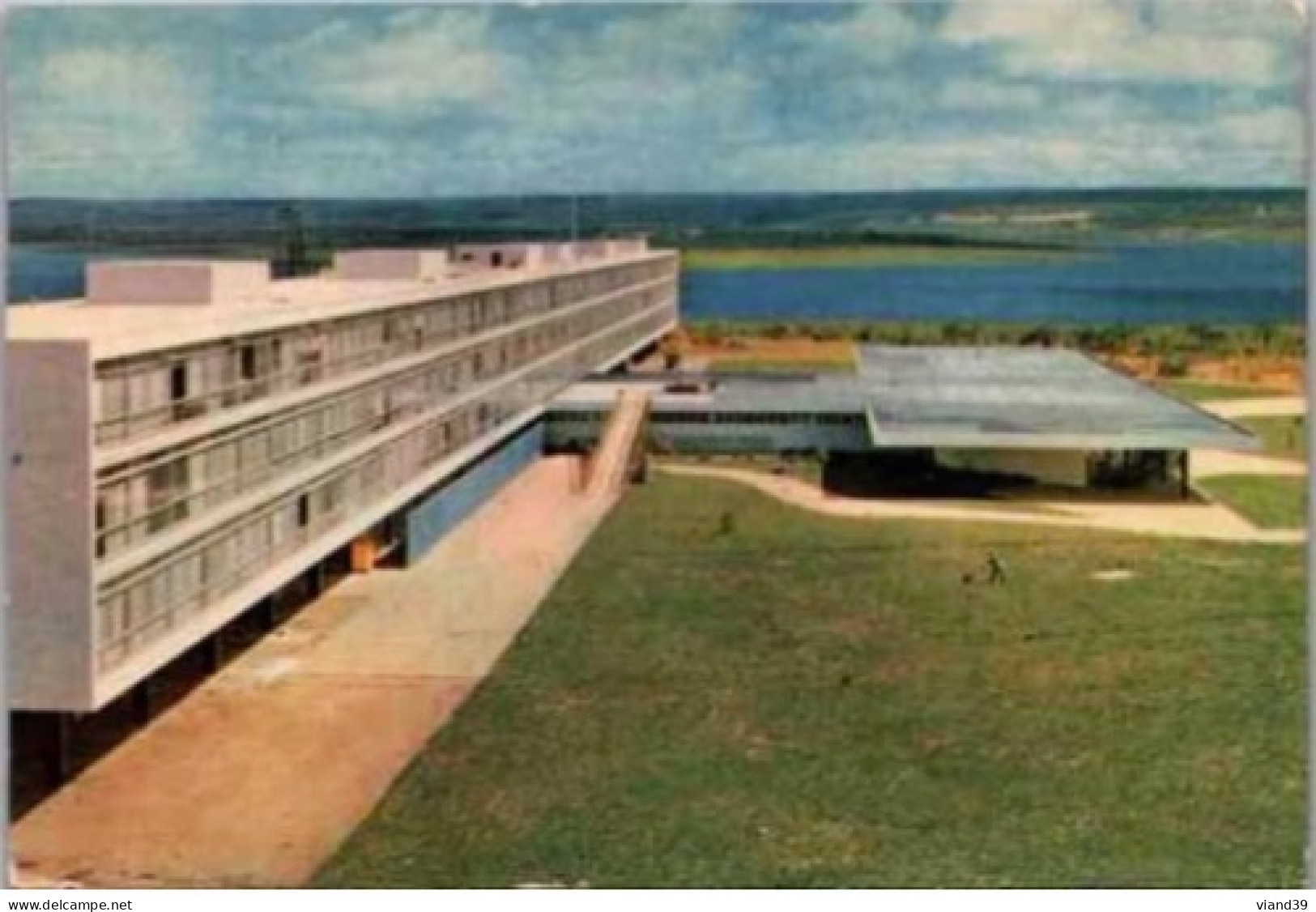 BRASILIA.   -  Edificio Do Brasilia Palace Hotel. - Brasilia