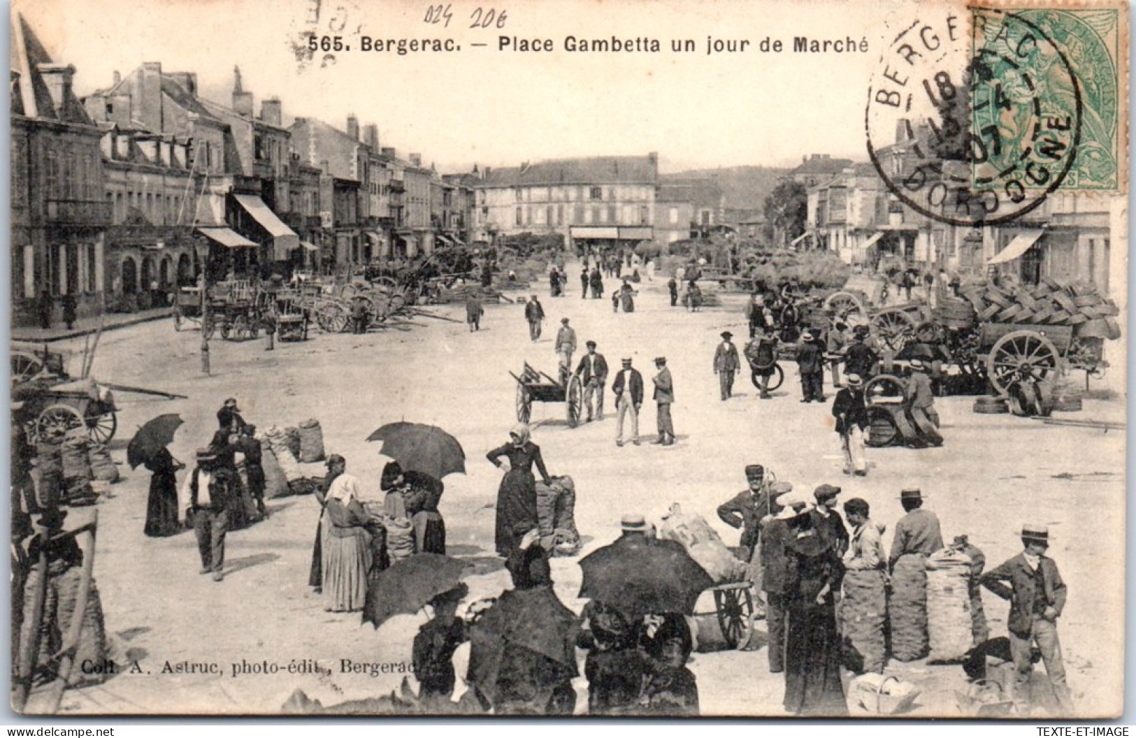 24 BERGERAC - Place Gambetta Un Jour De Marche  - Bergerac