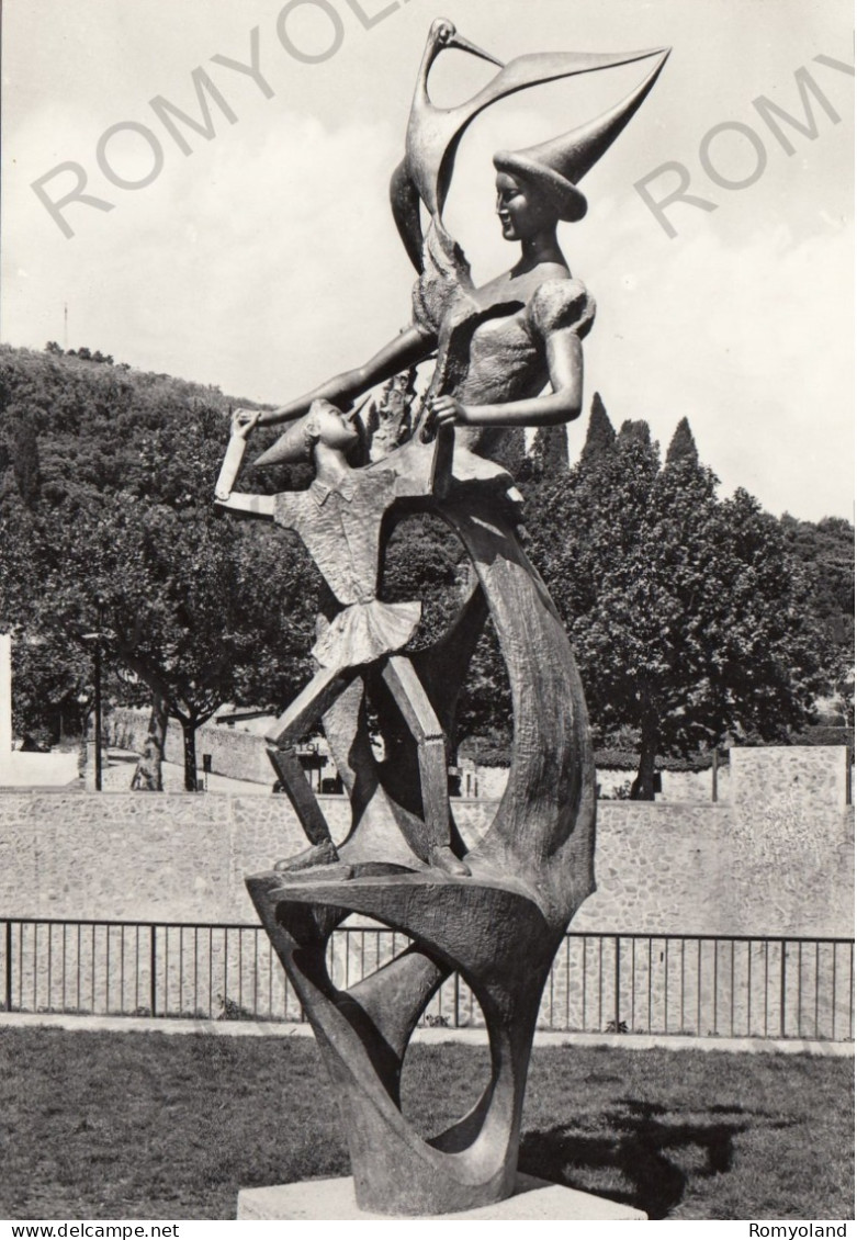 CARTOLINA  C11 COLLODI,PISTOIA,TOSCANA-PARCO MONUMENTALE DI PINOCCHIO-PINOCCHIO E LA FATA DI EMILIO GRECO-NON VIAGGIATA - Pistoia