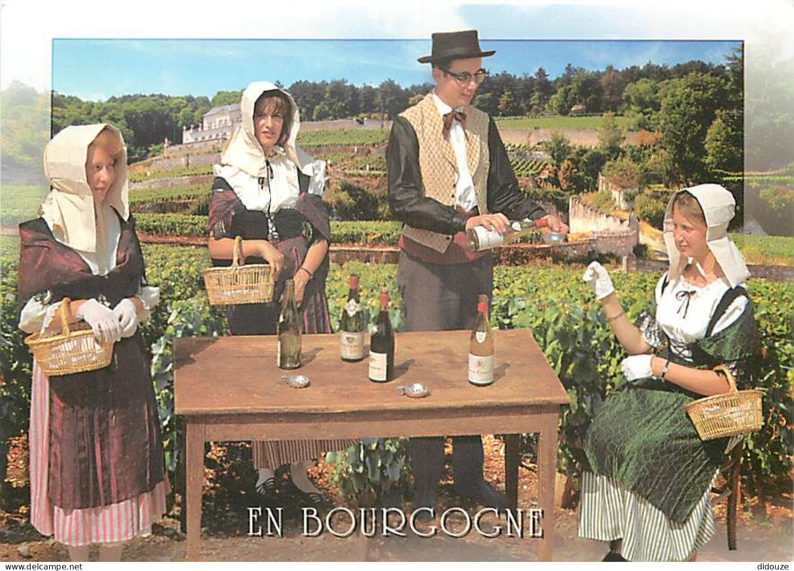 Vignes - Bourgogne - Bouteille De Vin - Folklore - CPM - Carte Neuve - Voir Scans Recto-Verso - Vines