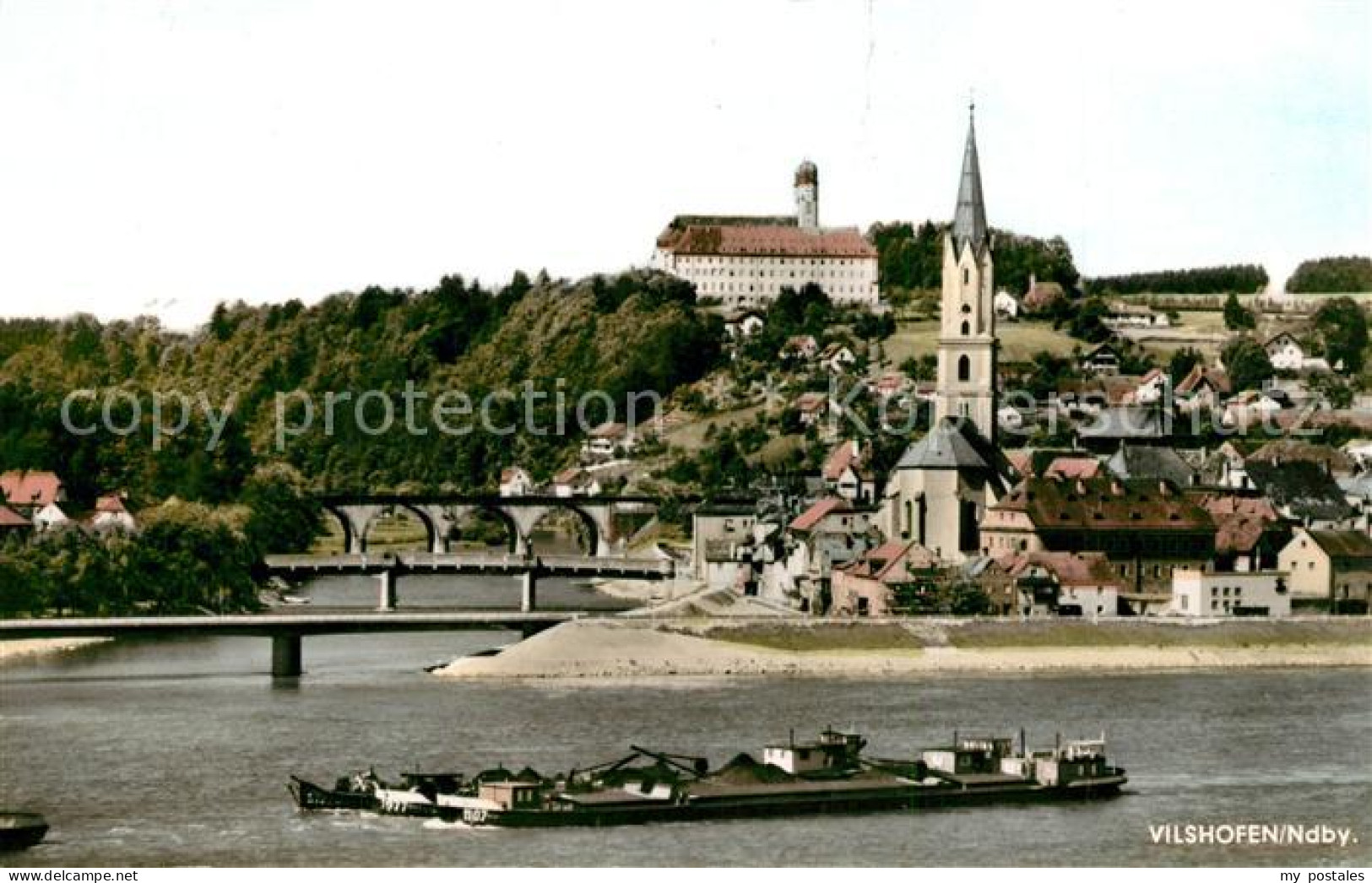 73248892 Vilshofen Donau Frachtkahn Donaubruecken Kirche Schloss Vilshofen Donau - Vilshofen