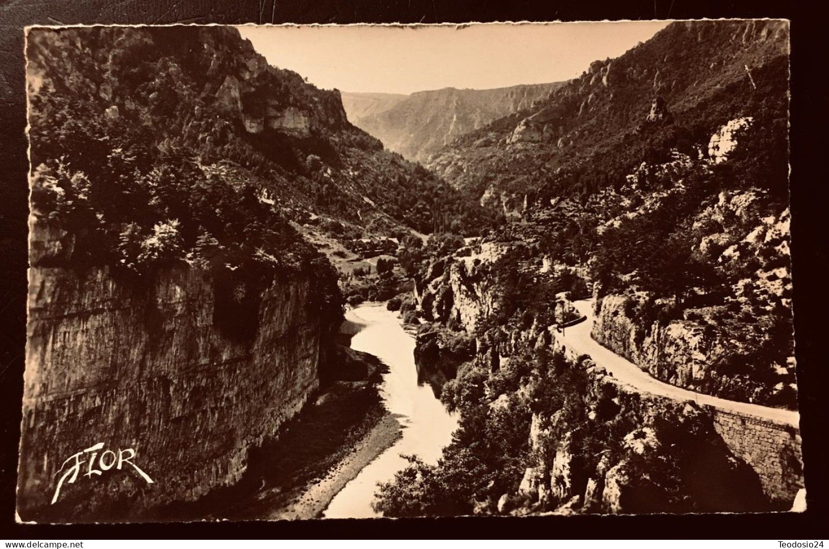 Les Gorges Du Tarn - Gorges Du Tarn