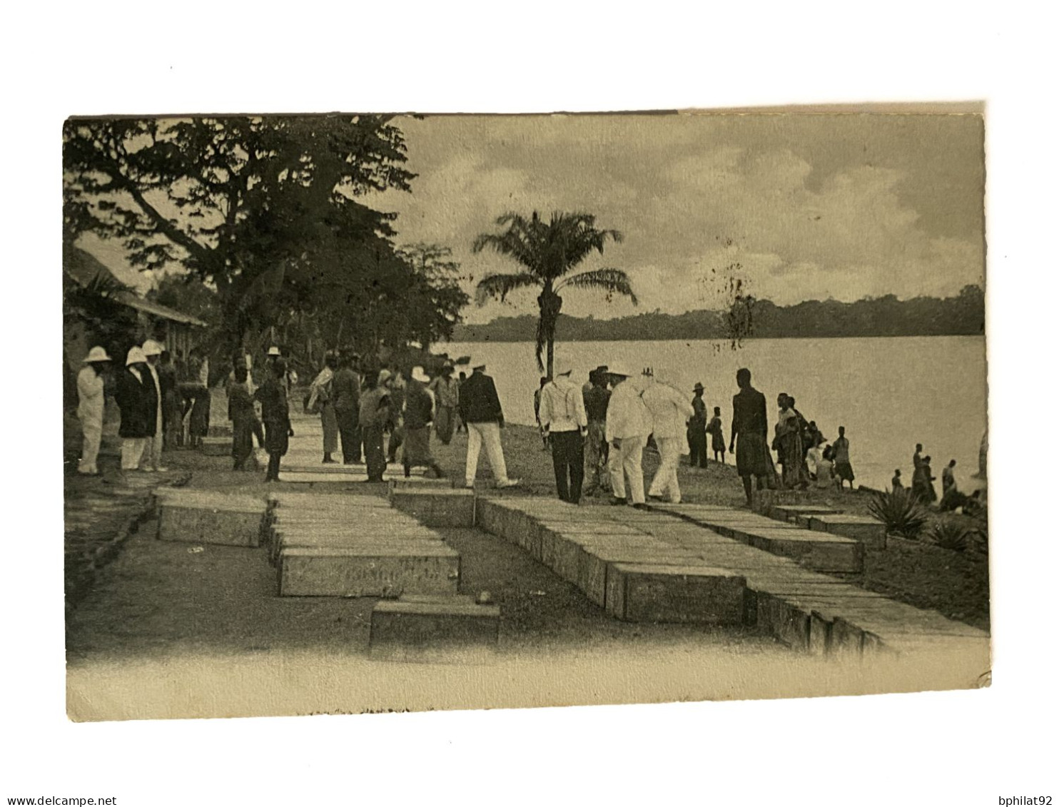 !!! CONGO, CPA DE 1908 SCÈNE ANIMÉE, DÉPART DE NONGO POUR BRUXELLES (BE), CACHETS DE NONGO; LÉOPOLDVILLE; BRUXELLES. - Briefe U. Dokumente