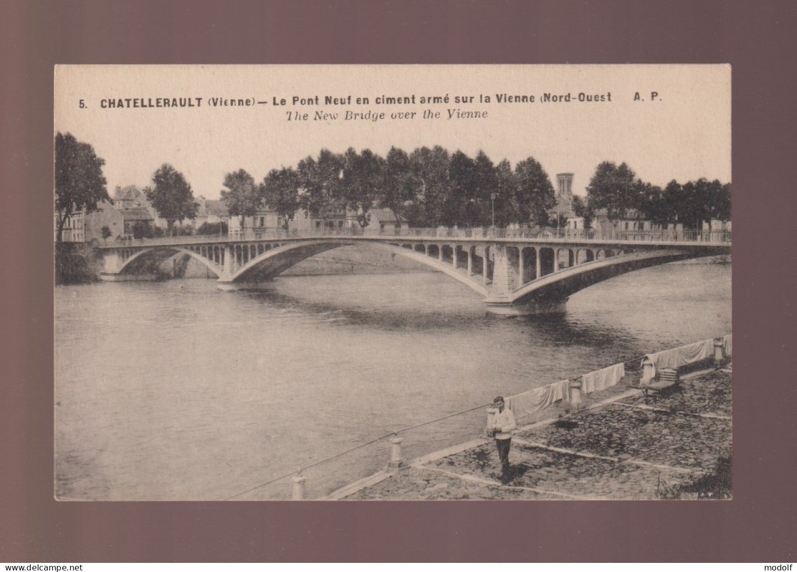 CPA - 86 - Chatellerault - Le Pont Neuf En Ciment Armé Sur La Vienne (Nord-Ouest) - Animée - Non Circulée - Chatellerault