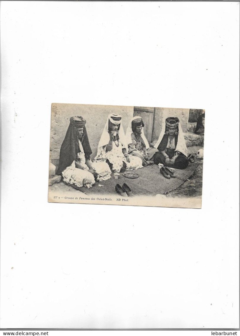 Carte Postale Ancienne Meknès (Maroc) Groupe De Femmes Des Ouleds-Nails - Meknes