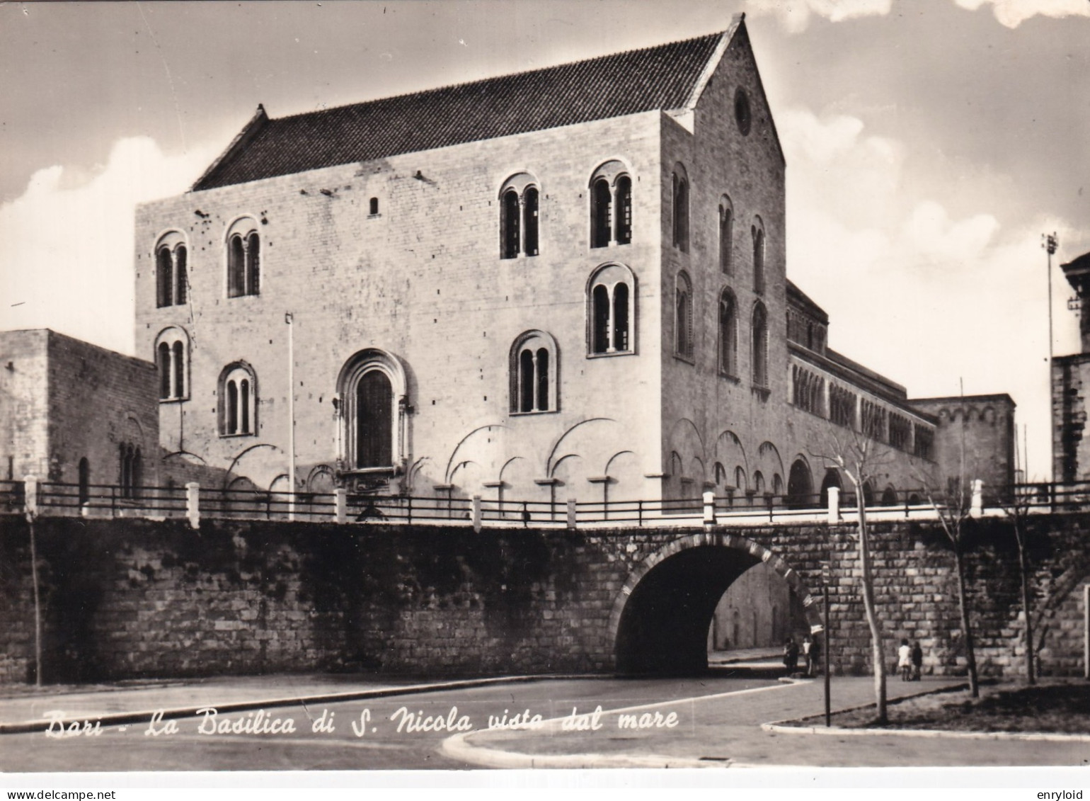 Bari La Basilica Di San Nicola Vista Dal Mare - Bari