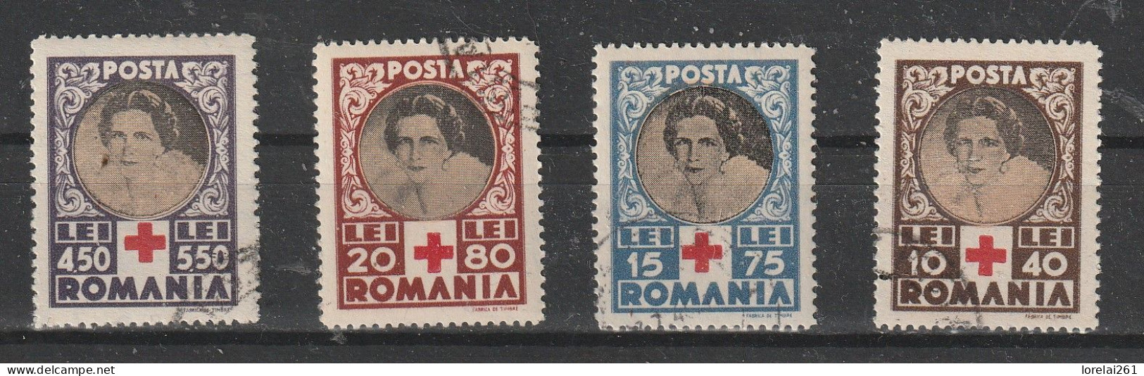 1945 - Croix Rouge/Reine Elena Mi No 827/830 - Used Stamps