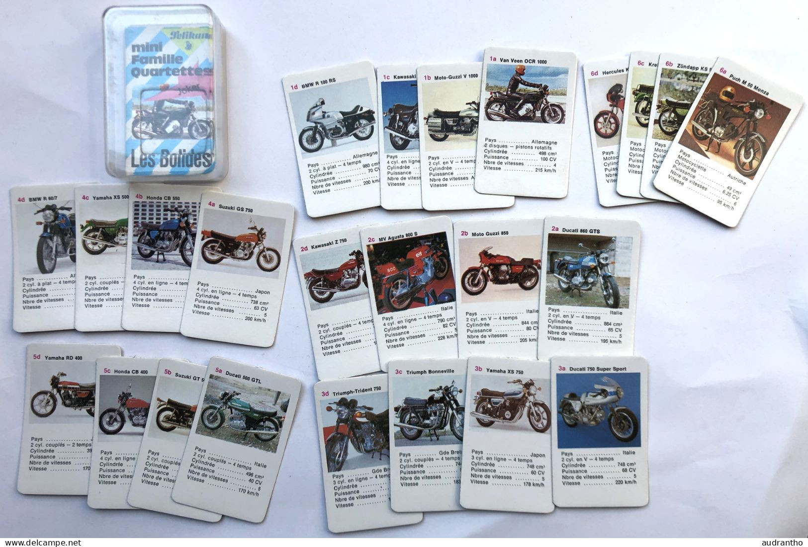 Mini Jeu De 25 Cartes Famille - Années 70 - Quartettes Motos Les Bolides Ducati Yamaha Susuki Triumph - Pelikan - Motor Bikes