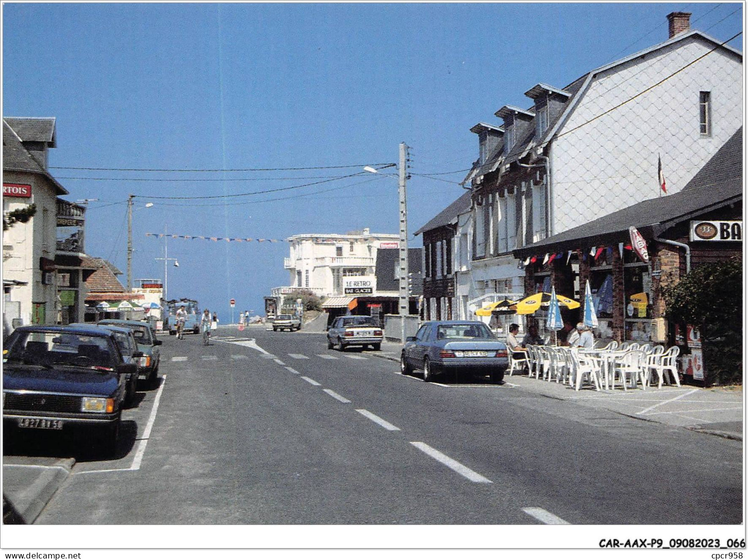 CAR-AAX-P9-50-0681 - ST-MARTIN DE BREHAL - Agreable Station Balneaire - Avenue De La Mer - Brehal