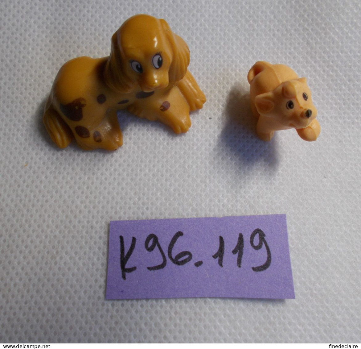 Kinder - Animaux Et Leur Petit - Chien Et Chiot - K96 119 - Sans BPZ - Steckfiguren