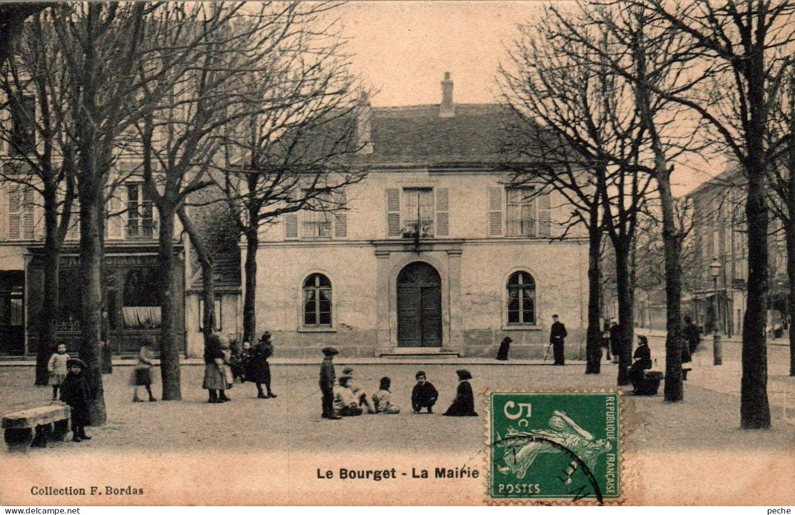 N°2393 W -cpa Le Bourges -la Mairie- - Le Bourget