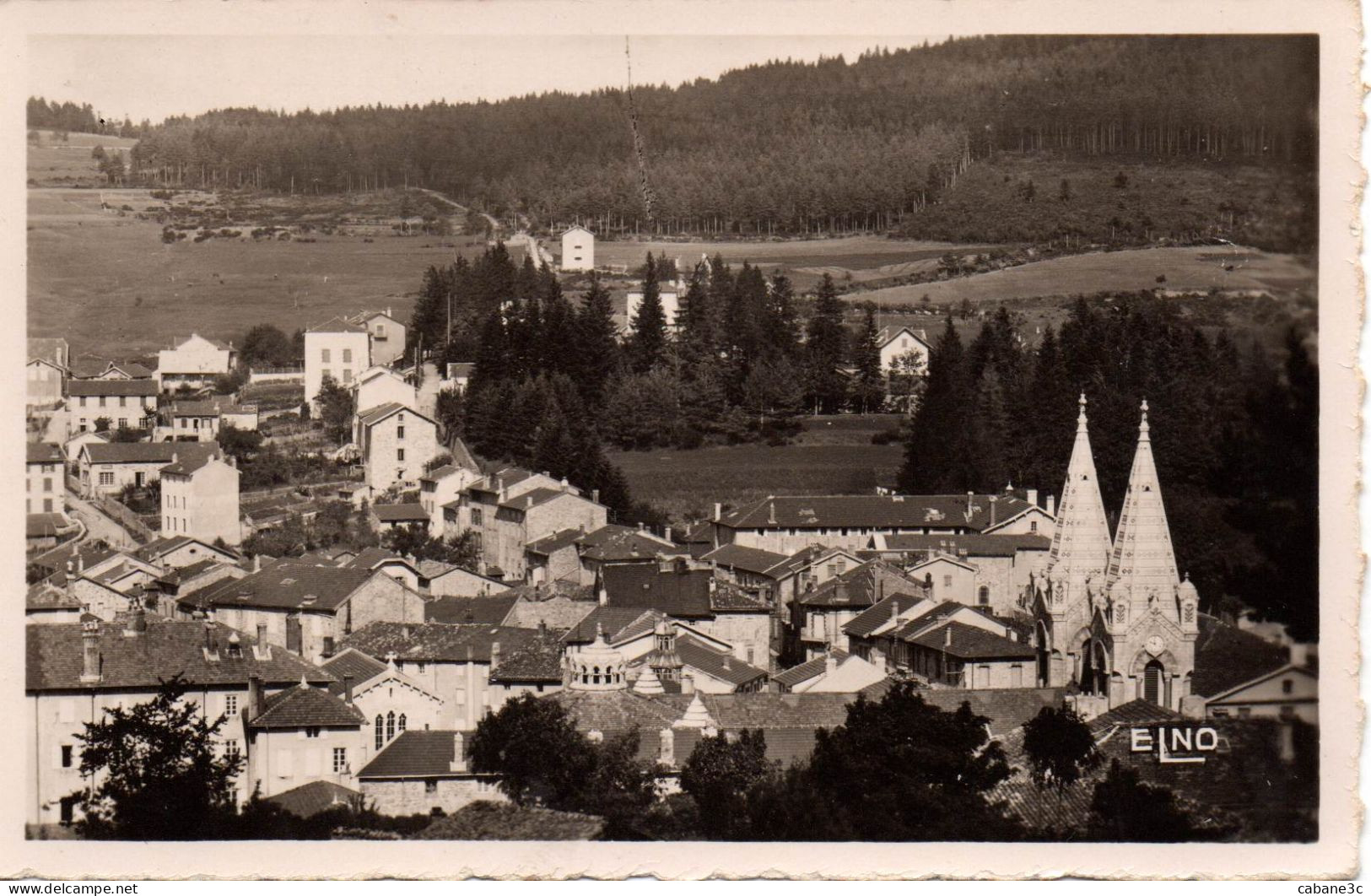 LA LOUVESC - Vue Méridionale Et Montée De La Fontaine St-Régis - La Louvesc