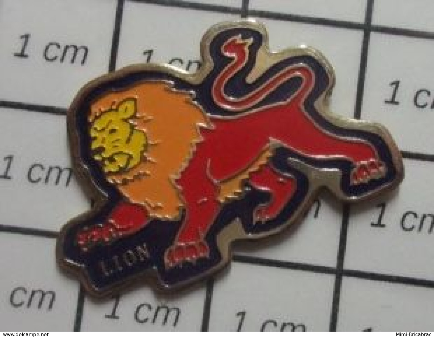 1818c Pin's Pins / Rare & Belle Qualité !!!  ANIMAUX / LION SIGNE ZODIAQUE ASTROLOGIE - Dieren