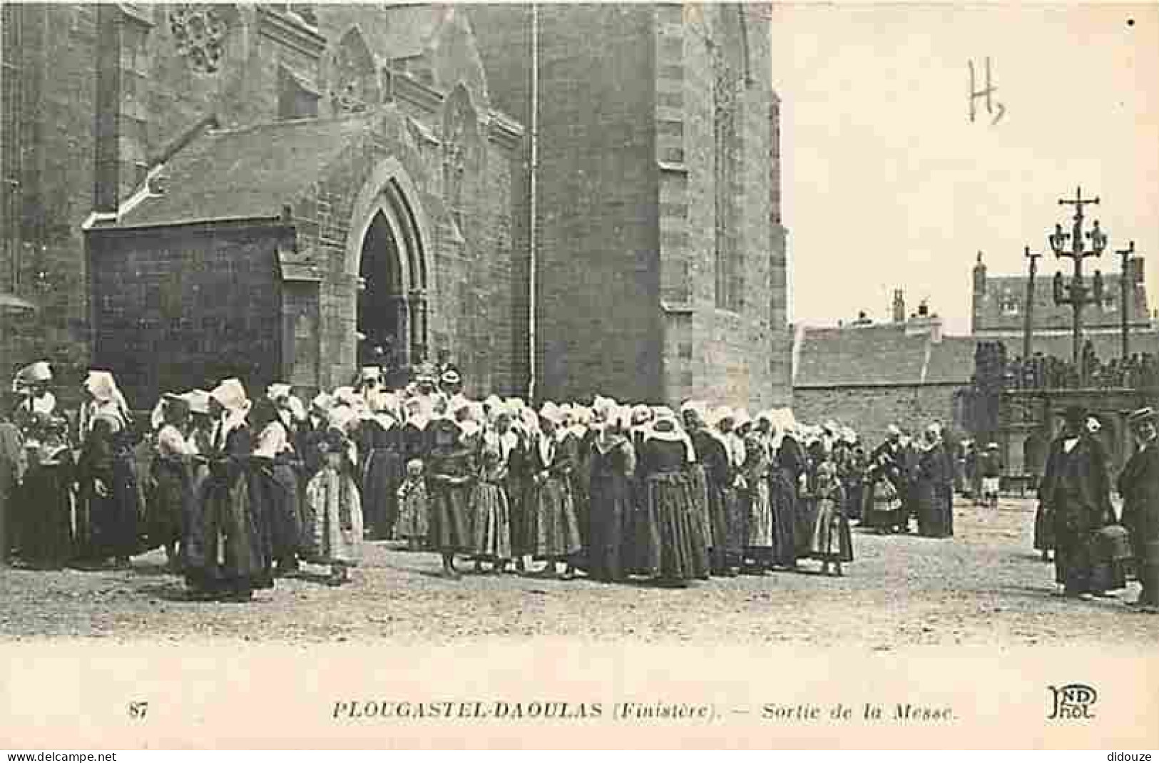 29 - Plougastel Daoulas - Sortie De La Messe - Animée - Carte Neuve - CPA - Voir Scans Recto-Verso - Plougastel-Daoulas