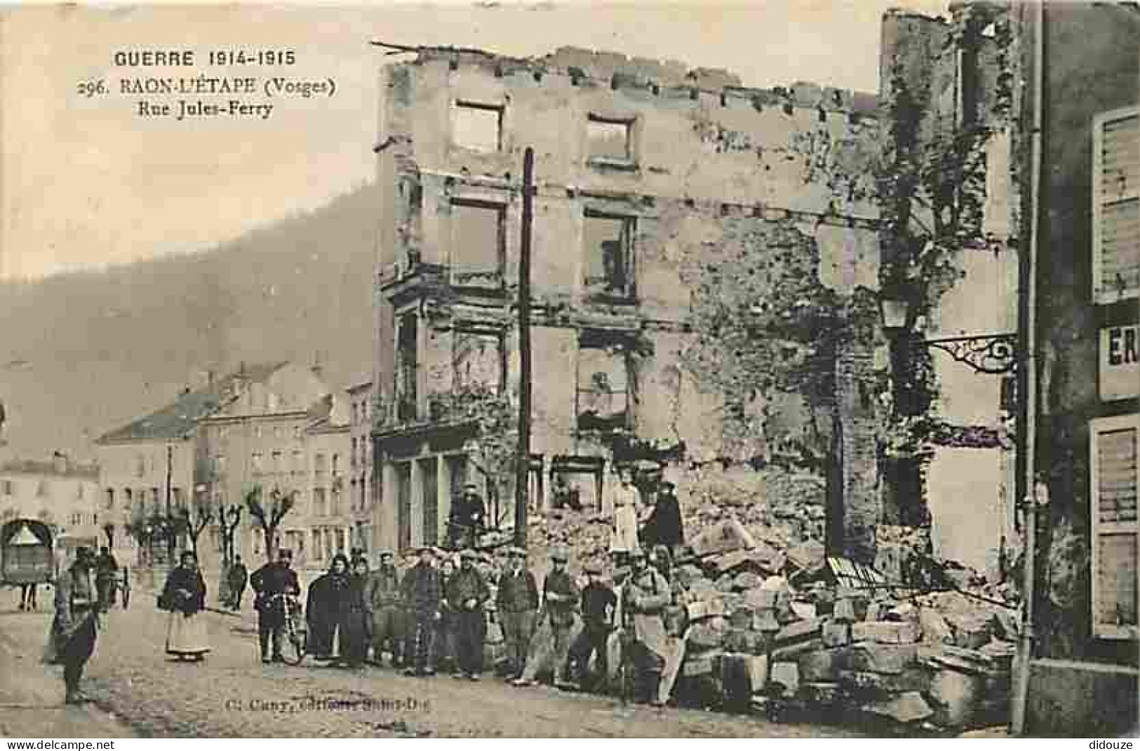 88 - Raon L'Etape - Guerre 1914-1915 - Rue Jules Ferry - Animée - CPA - Voir Scans Recto-Verso - Raon L'Etape