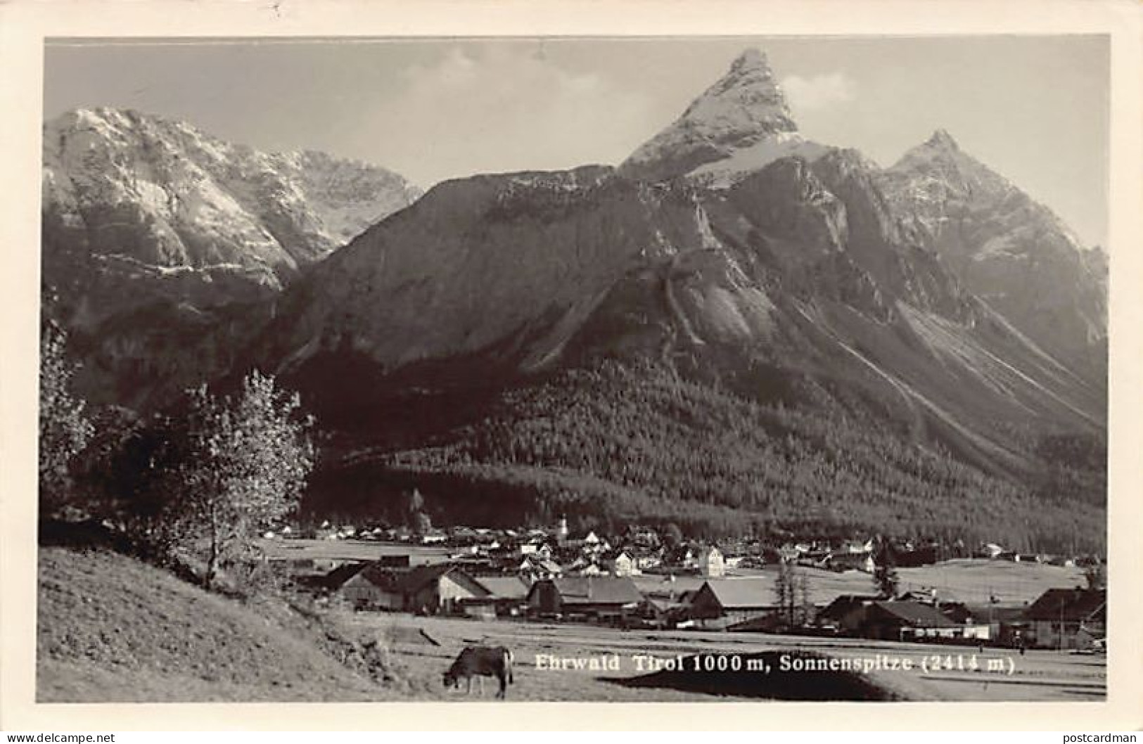 Österreich - Ehrwald (T) Gesamtansicht - Sonnenspitze - Ehrwald