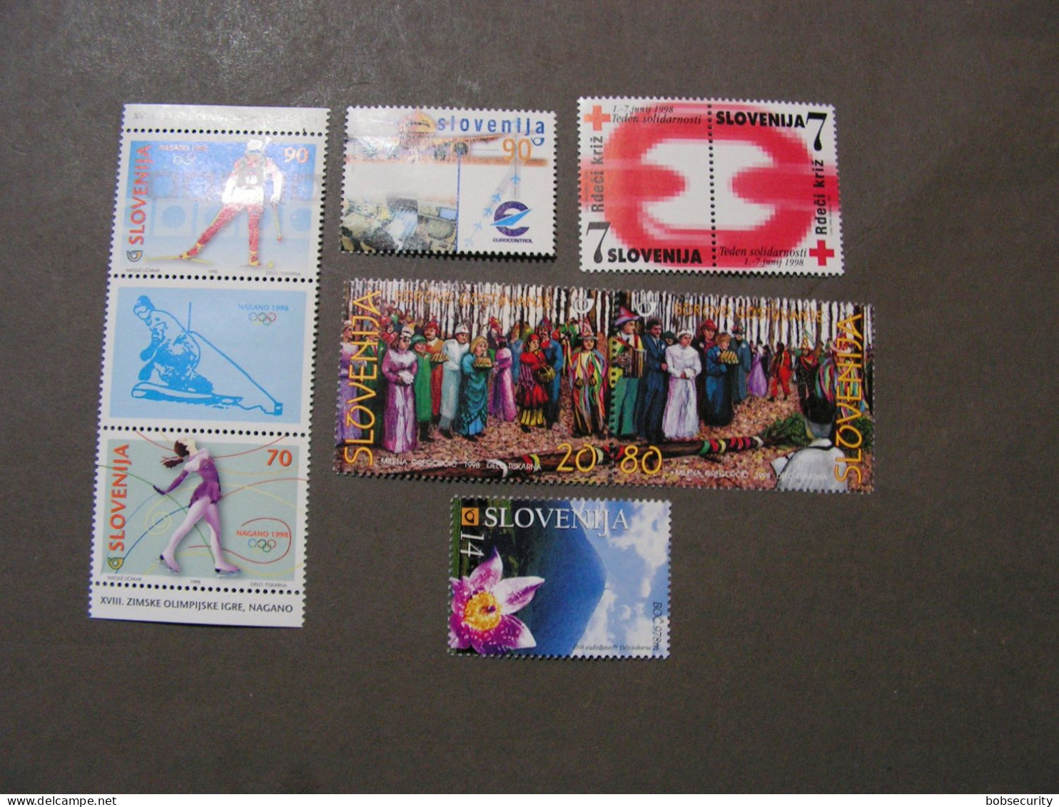 Slowenien , Lot  1998  Mit  215 -216, 217 - 218 , 329 226 , ZZ 15  ** MNH Lot - Slovenië