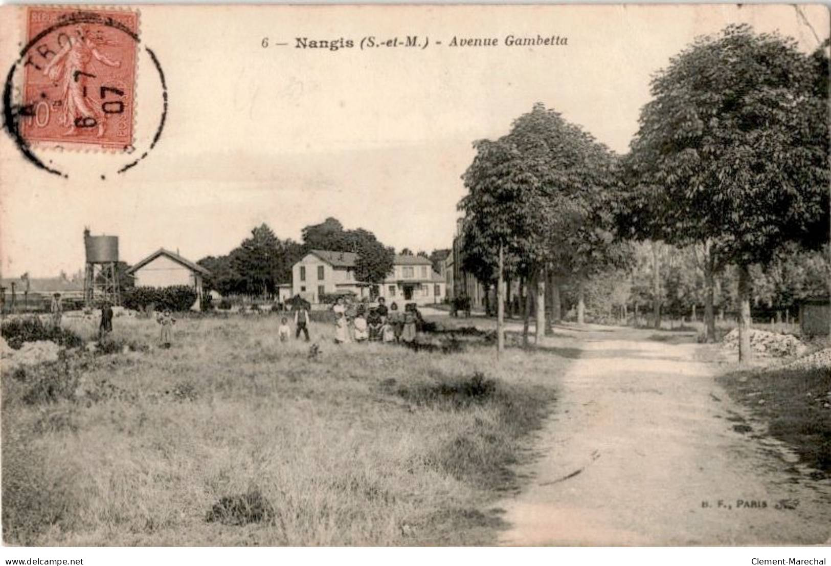 NANGIS: Avenue Gambetta - état - Nangis