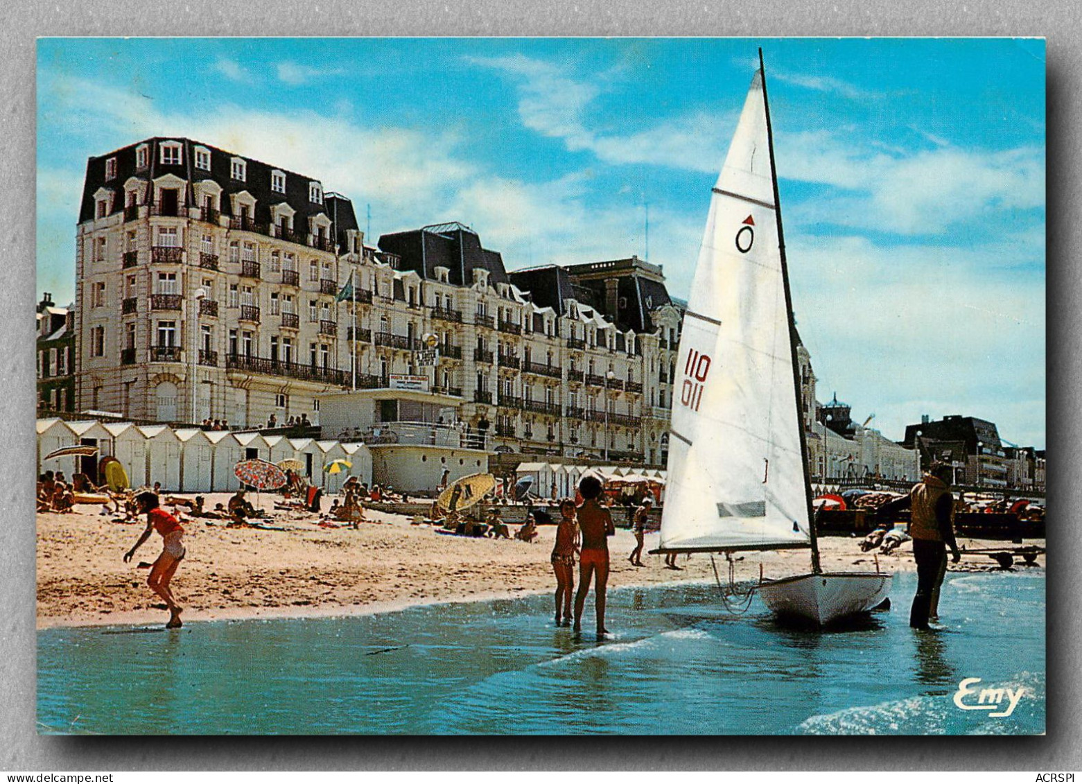 CABOURG La Plage Et Le Grand Hotel  (scan Recto-verso) Ref 1075 - Cabourg