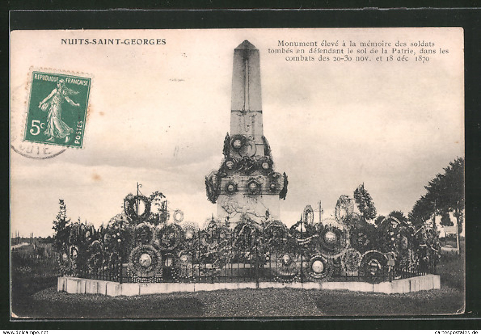 CPA Nuits-Saint-Georges, Monument élevé à La Mémoire Des Soldats Tombés Dans Les Combats Des 20-30 Nov. Et 18 Dé  - Nuits Saint Georges