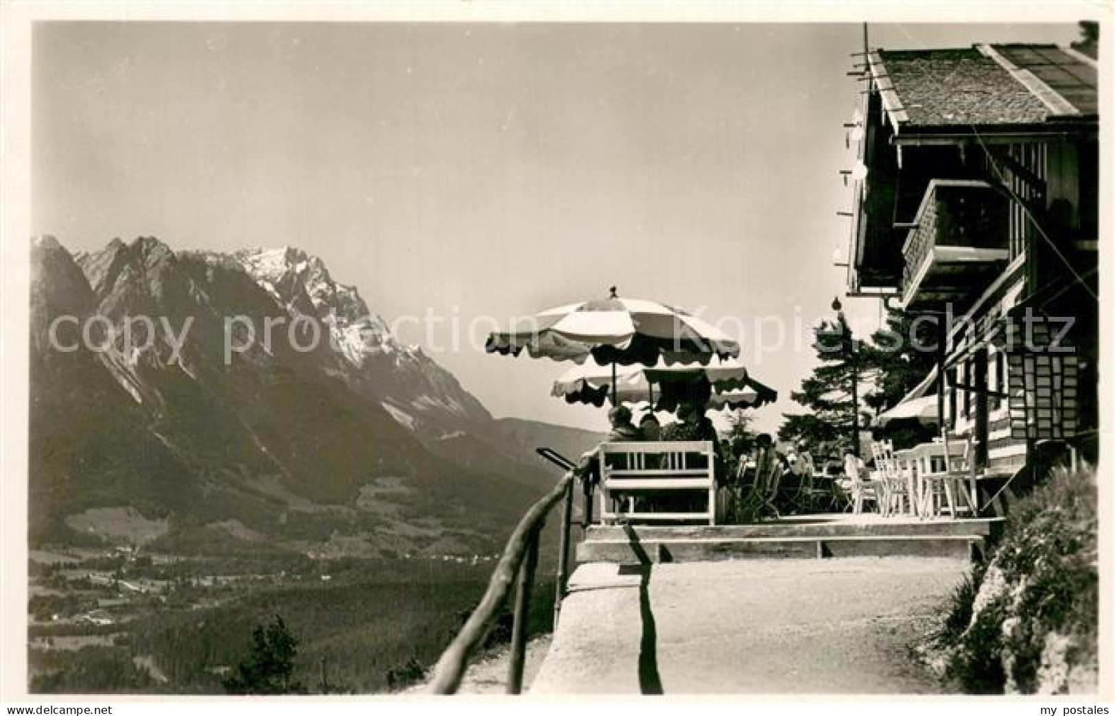 73756274 St Martin Grasberg Aussichtsterrasse Gegen Zugspitze St Martin Grasberg - Garmisch-Partenkirchen