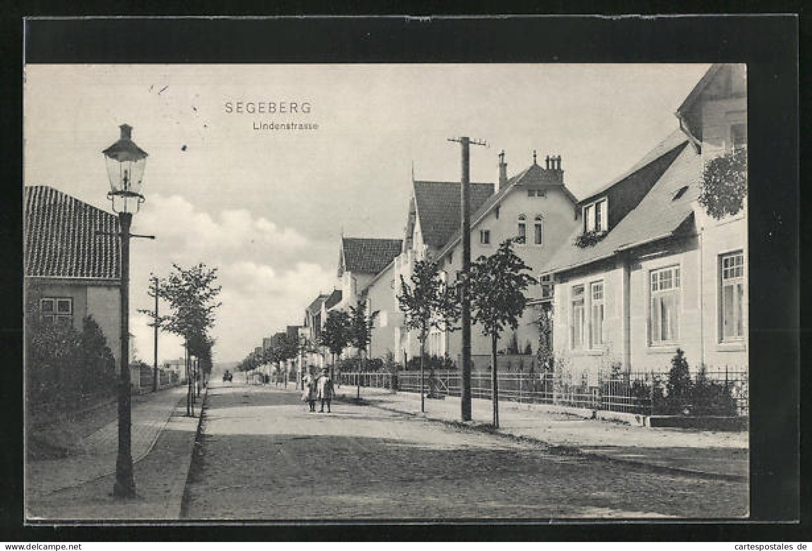 AK Segeberg, Lindenstrasse Im Sonnenschein  - Bad Segeberg