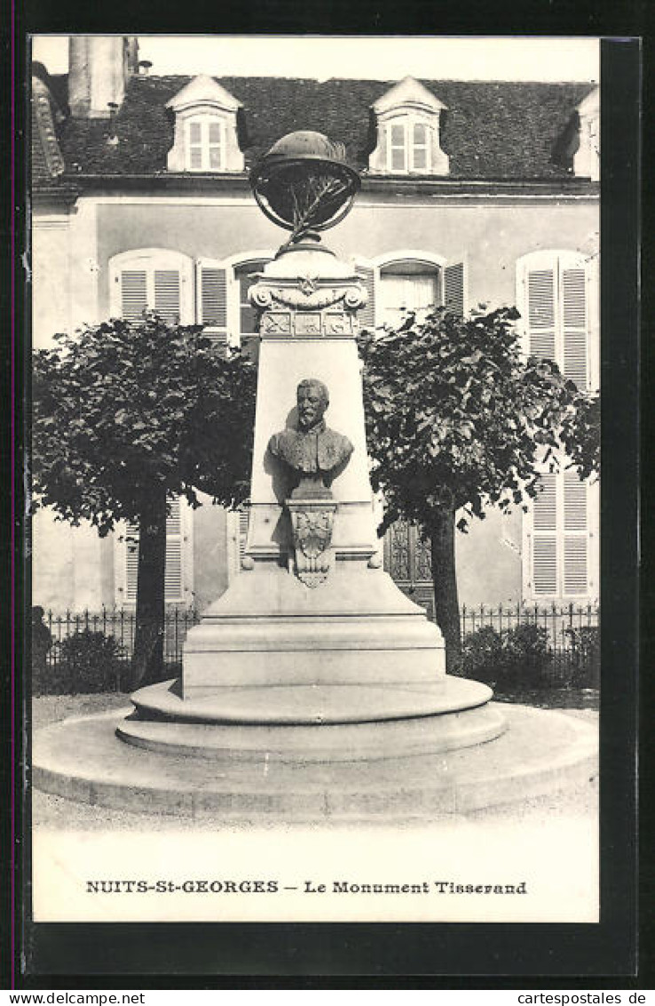 CPA Nuits-Saint-Georges, Le Monument Tisserand  - Nuits Saint Georges