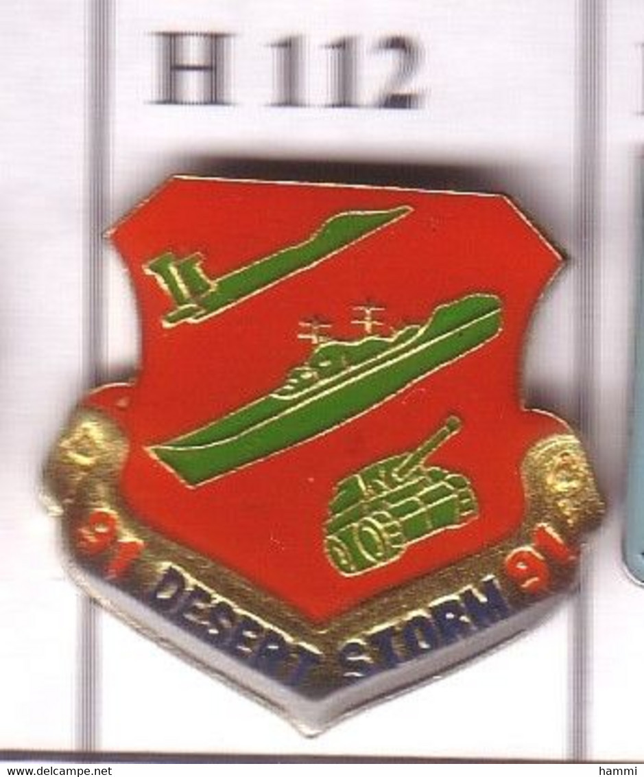 H112 Pin's Koweït Guerre Du Golf War Kuwait  Usa Armée GI USA Char Avion Bateau Version VERTS Achat Immédiat - Militaria