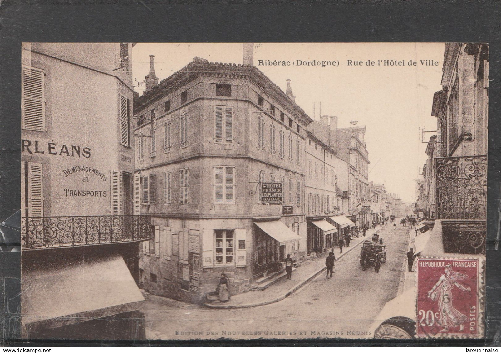24 - RIBERAC - Rue De L' Hôtel De Ville - Riberac