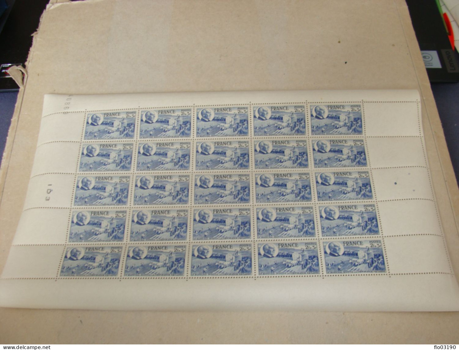 N° 607 En Feuille  De  25 Timbres Entières Neuves - Feuilles Complètes