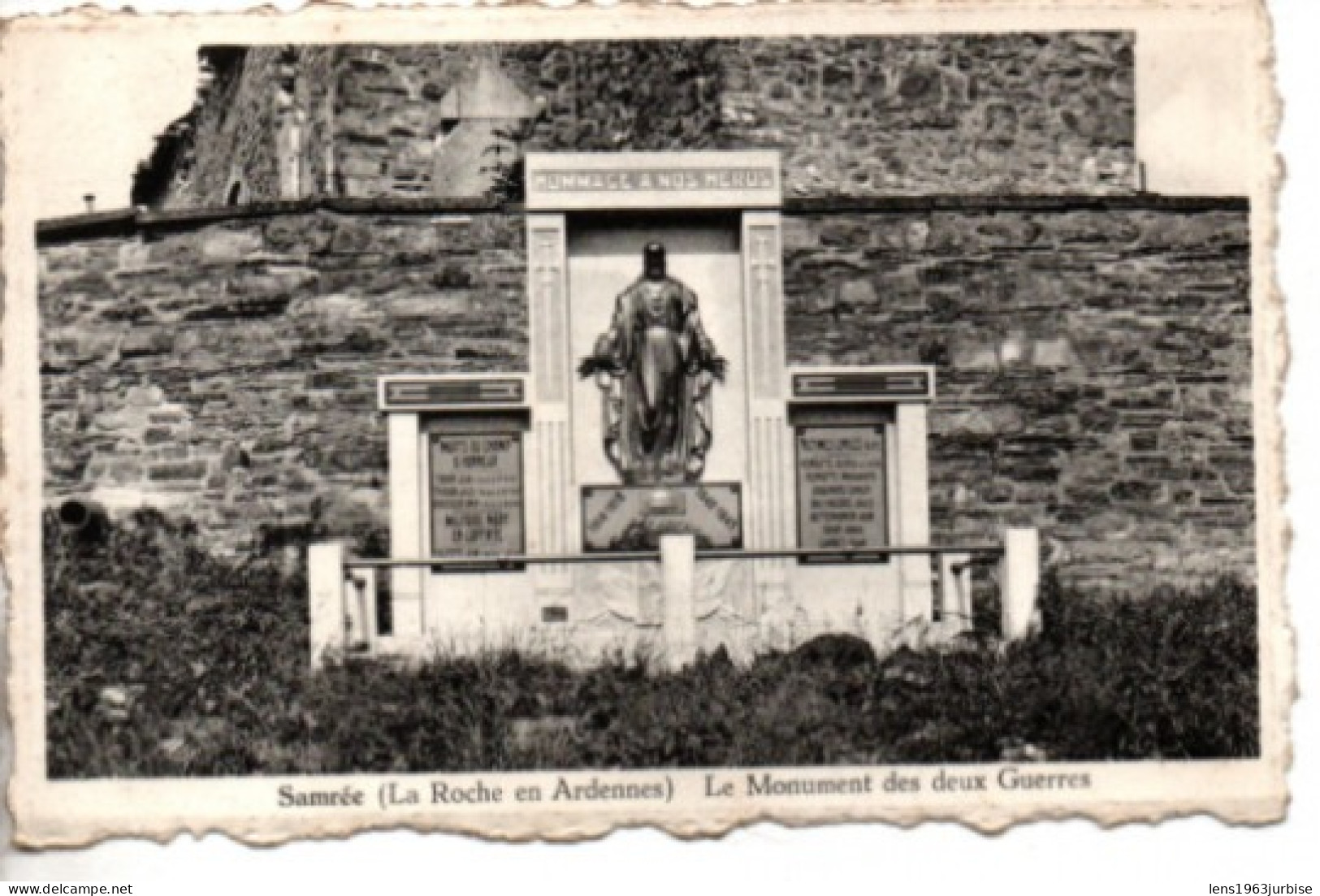 Samrée ,( La Roche En Ardennes ,Le  Monument  Des Deux Guerres - La-Roche-en-Ardenne