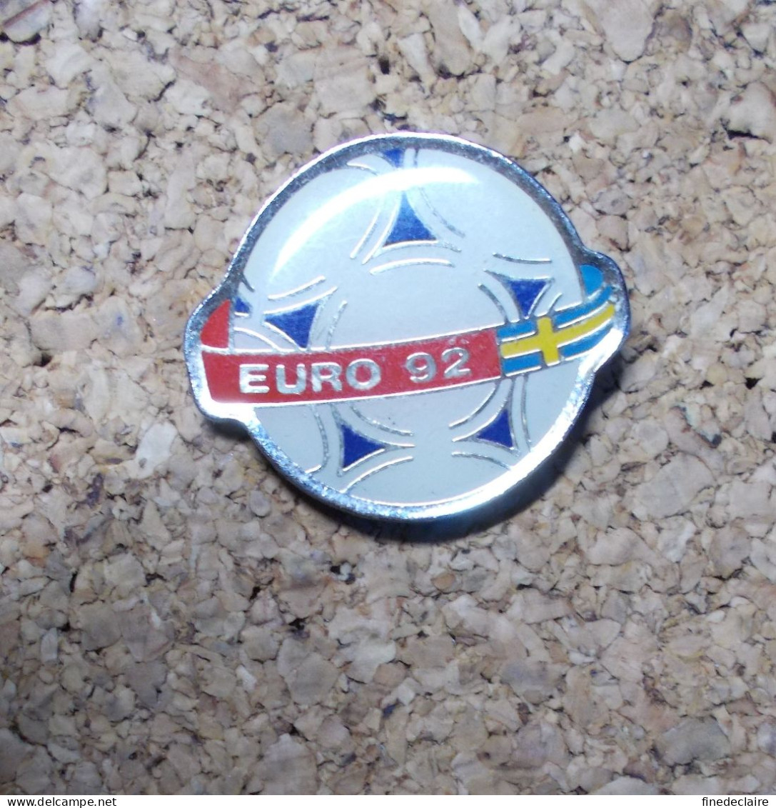 Pin's - Euro 92 - Football - Football