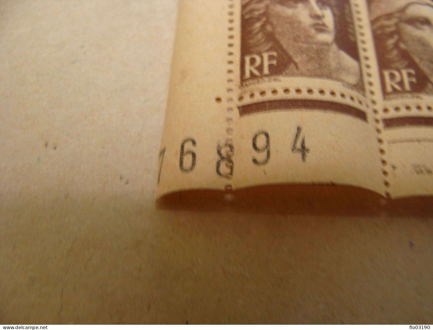 N° 715 En Feuille  De  100 Timbres Entières Neuves - Feuilles Complètes