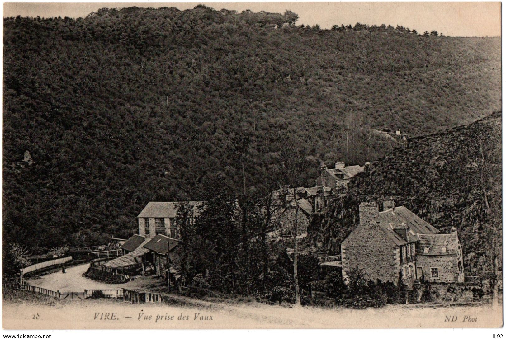 CPA 14 - VIRE (Calvados) - 28. Vue Prise Des Vaux - ND Phot - Vire