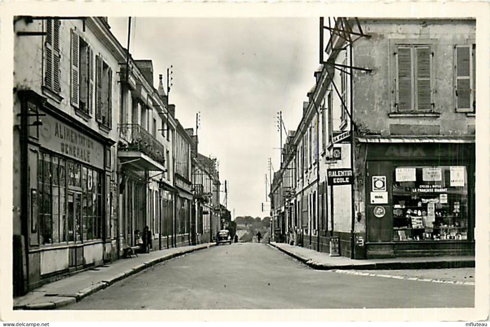 72* LE GRAND LUCE  Grande Rue  (CPSM 8x14cm)         RL06.0914 - Le Grand Luce