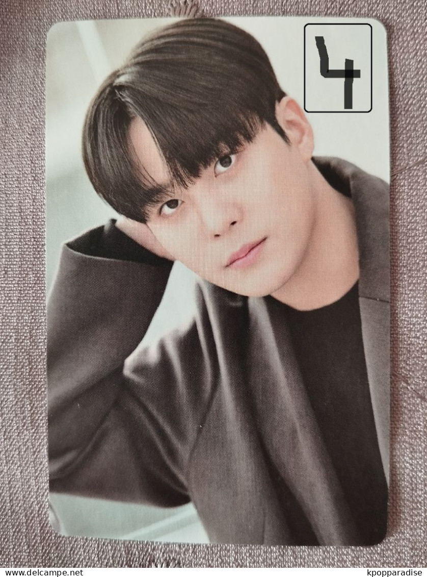 Photocard K POP Au Choix  ATEEZ 2024 Season's Greetings 8 Makes 1 Team Jongho - Varia