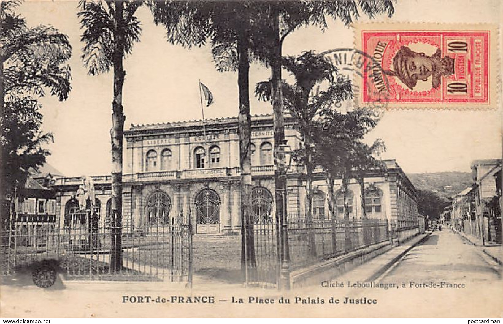 Martinique - Les Charbonnières De La Cie TransatlantiqueLa Place Du Palais De Justice - Ed. Leboullanger  - Autres & Non Classés