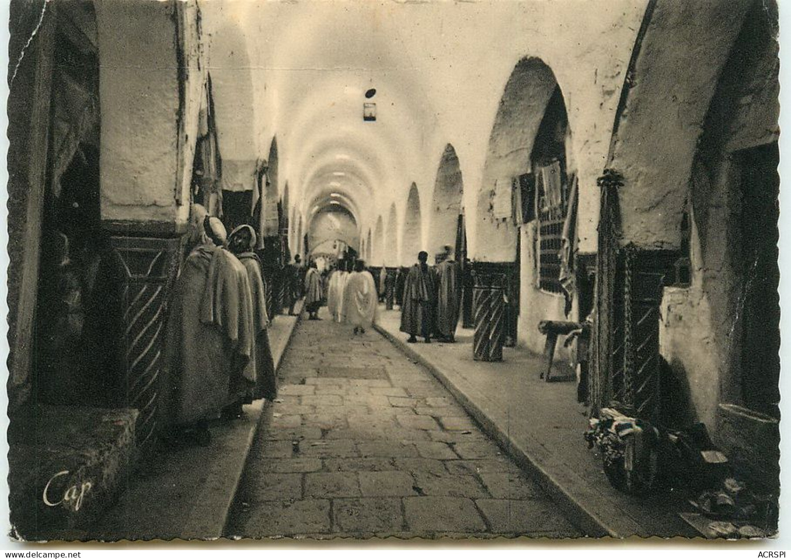 TUNIS LE SOUK DES ETOFFES  TT 1439 - Tunisie