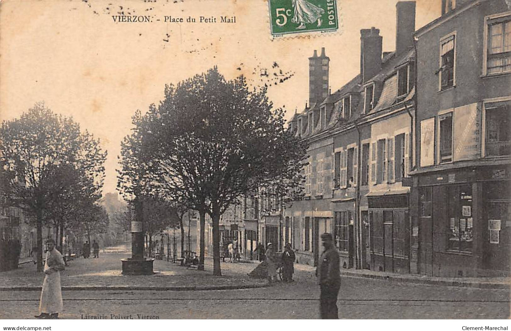 VIERZON - Place Du Petit Mail - Très Bon état - Vierzon